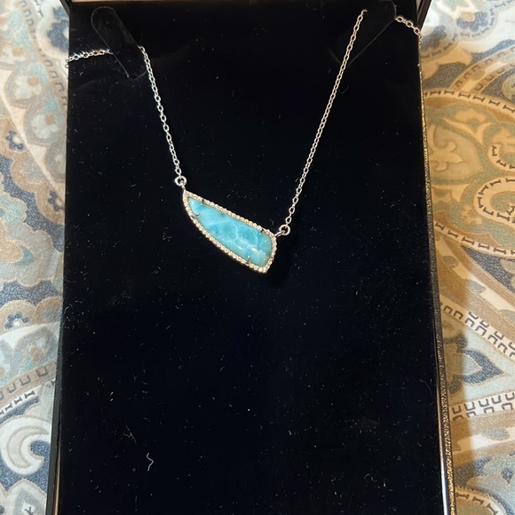 Reversible necklace - Picture 2 of 5